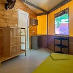 Armenistis Mediterranean Camping Village * Sárti