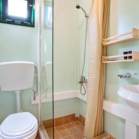 Κάμπινγκ Armenistis & Σάρτη