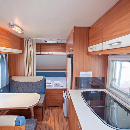 Armenistis & سارتي