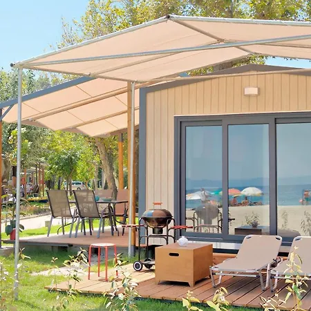 Armenistis & Campsite Sarti