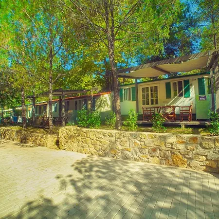 Kemp Armenistis Mediterranean Village Sarti