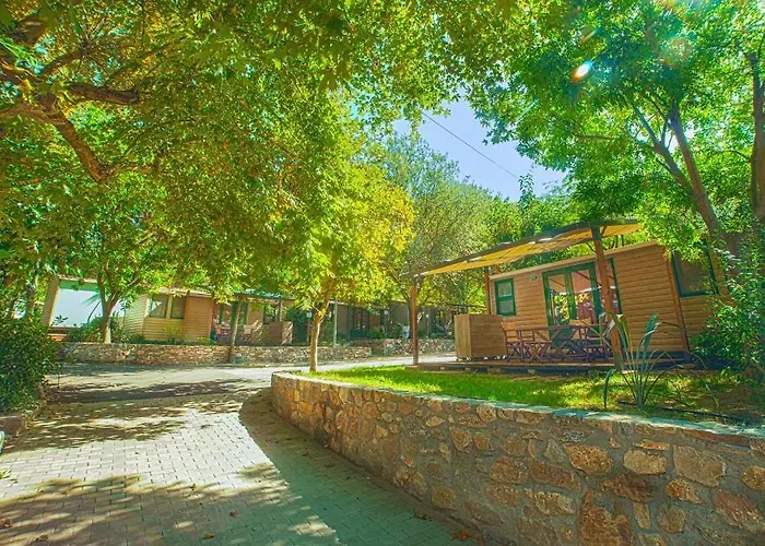 Armenistis Mediterranean Camping Village Sarti