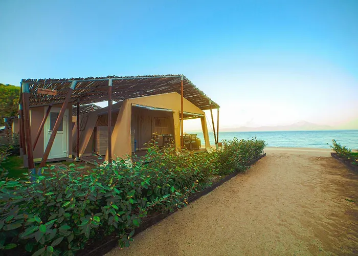 Armenistis & Camping