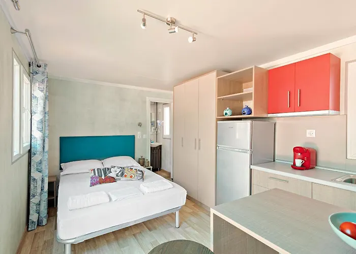 Camping Armenistis &